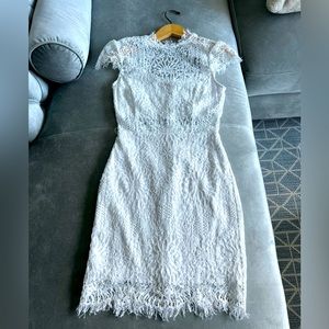 Bebe cape sleeve lace dress size 2 (never worn)